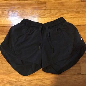 Lululemon hotty hot short